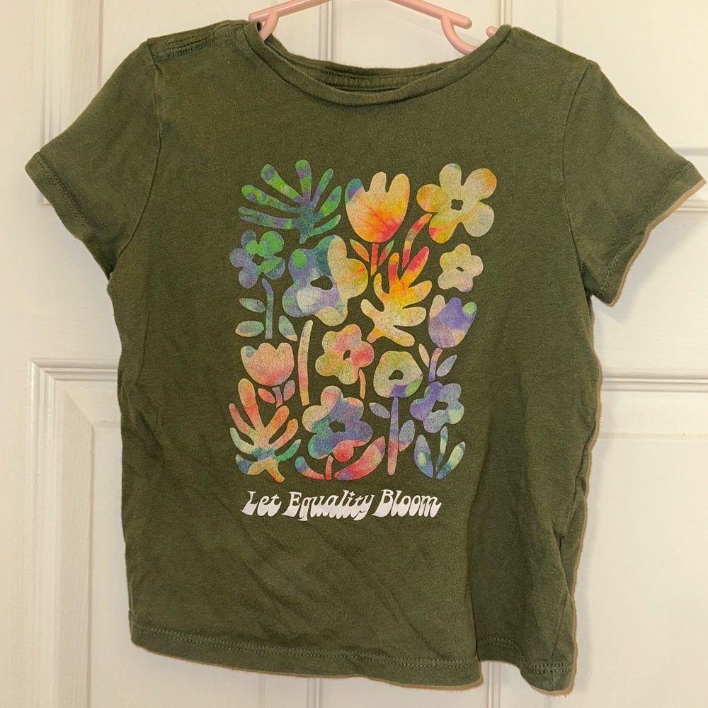 Girls Youth Old Navy T -Shirt Size Small 6-7 Let Equality Bloom Floral Graphics